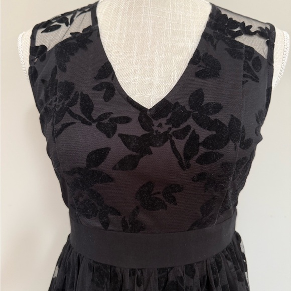Altar'd State Black Velvet Floral & Lace Midi Dress - Picture 2 of 14